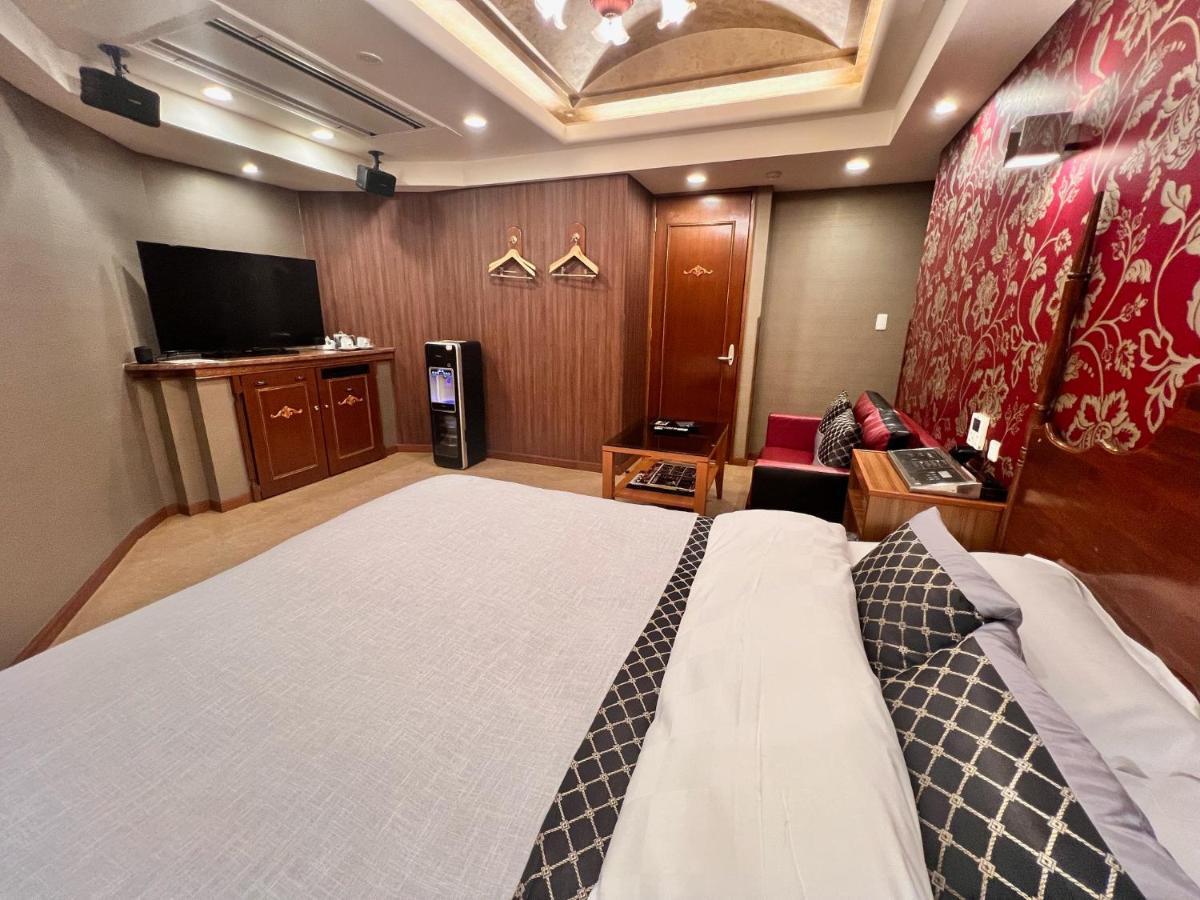 Hotel Crystal Gate Nagoya - Couple Hotel (Adults Only) Exterior photo